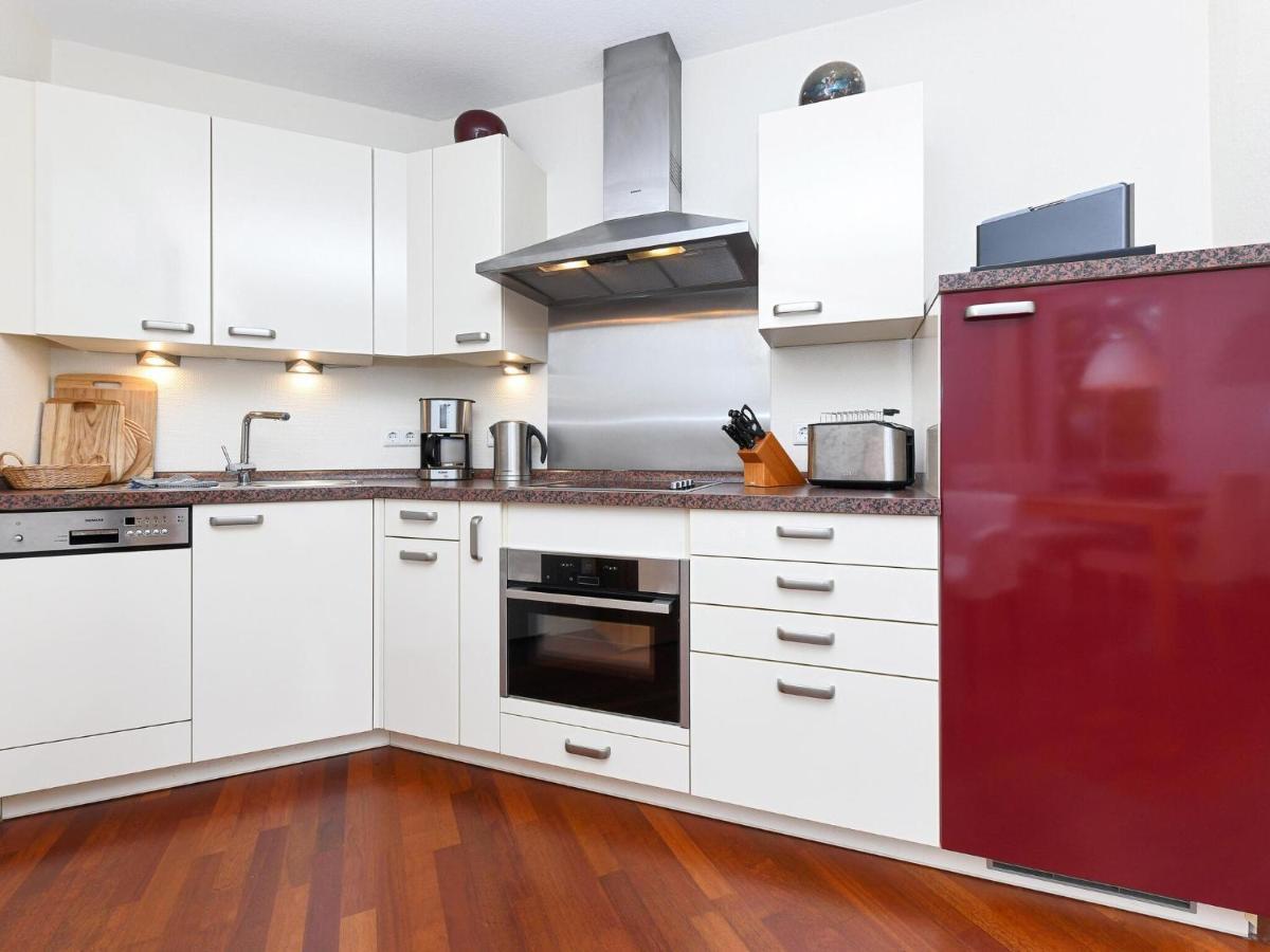 Charming Apartment On Ruegen Island With Balcony Sellin  Exterior photo