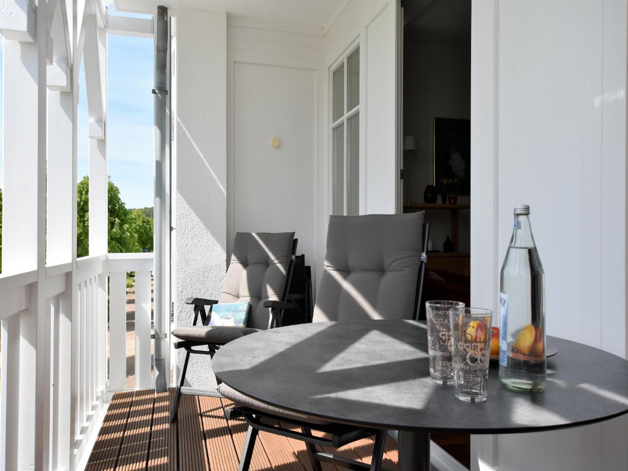 Charming Apartment On Ruegen Island With Balcony Sellin  Exterior photo